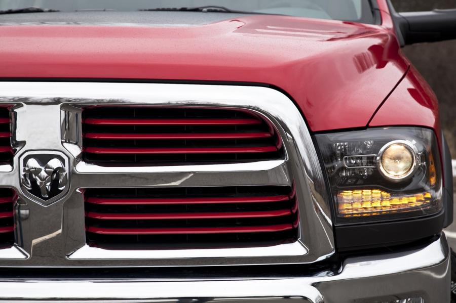  Dodge Ram 2500 Power Wagon 2014 года  (фото 31 из 51)